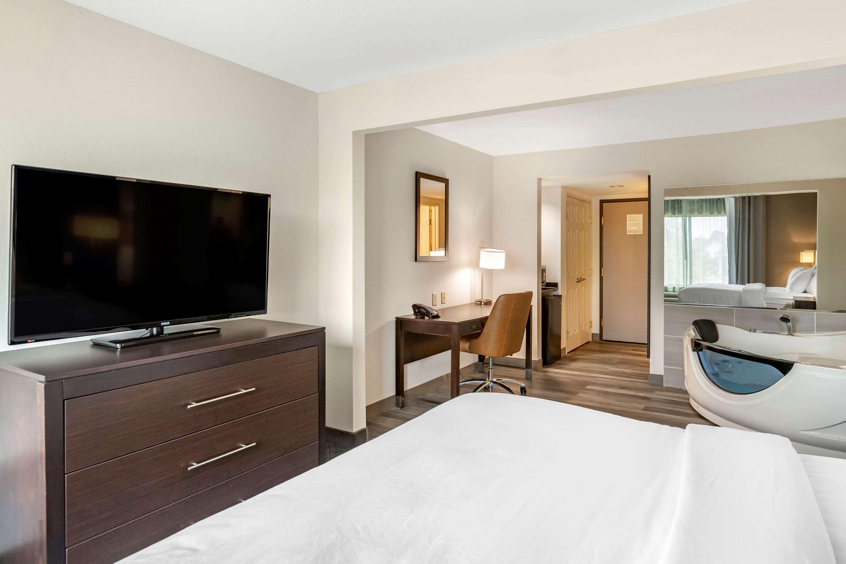 Comfort Inn & Suites Grand Blanc-Flint Dış mekan fotoğraf