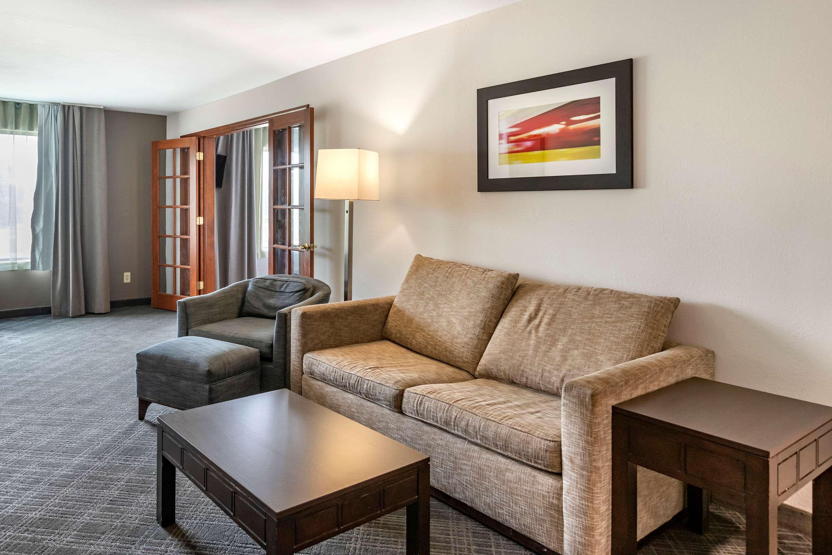 Comfort Inn & Suites Grand Blanc-Flint Dış mekan fotoğraf