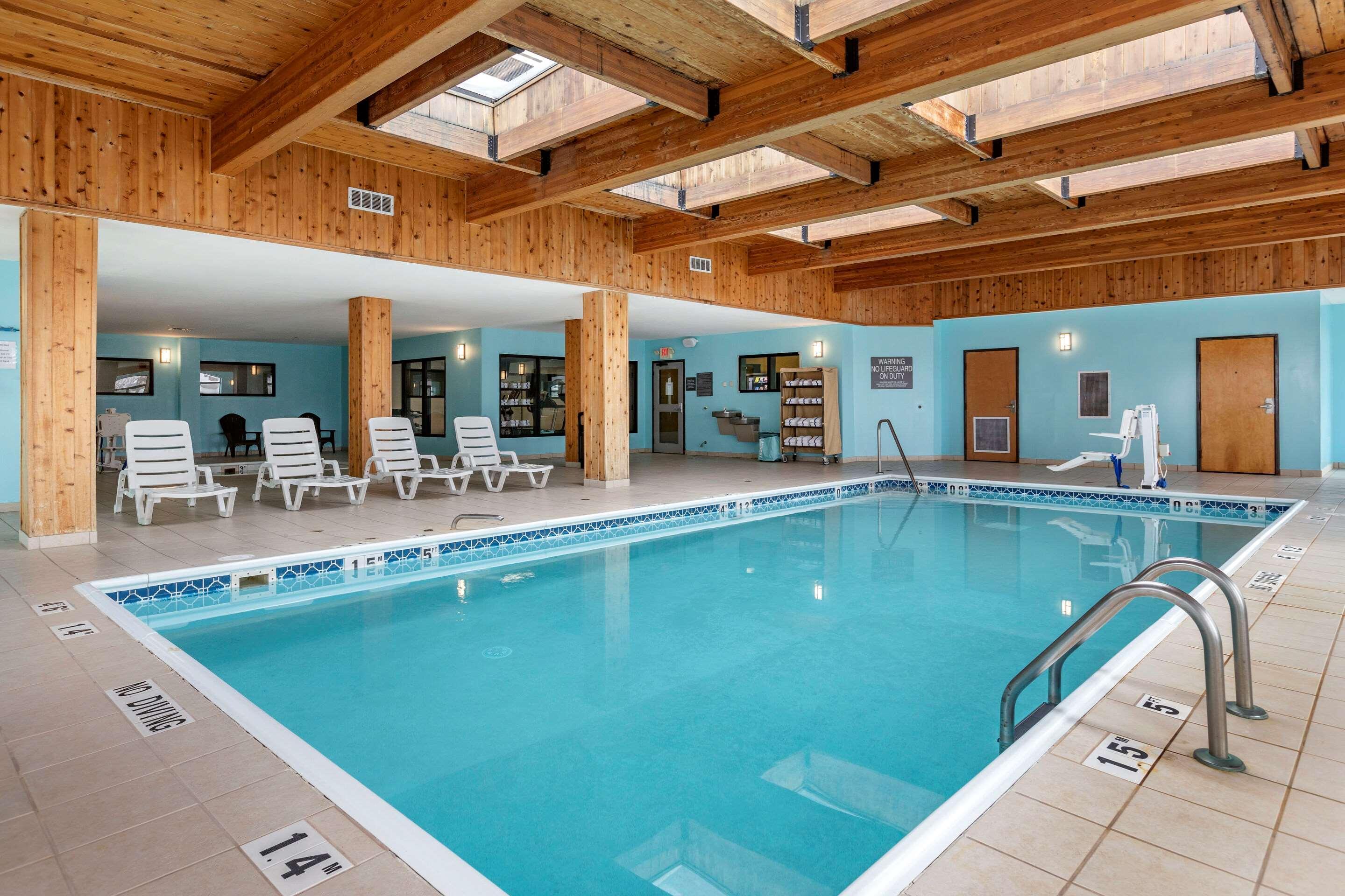 Comfort Inn & Suites Grand Blanc-Flint Dış mekan fotoğraf